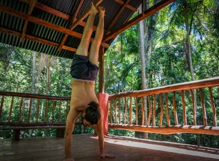 Diogo and his handstand