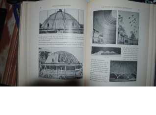 Another few pages of the Bouwkunde book